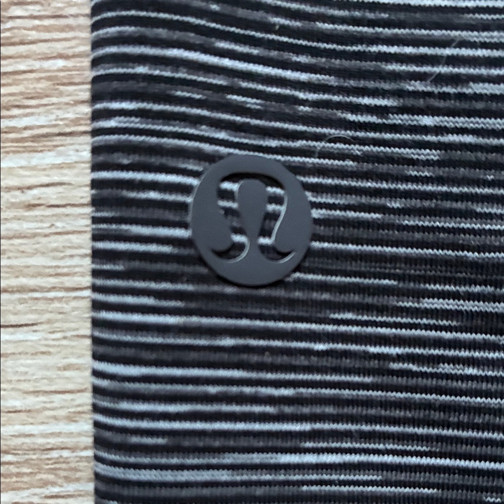 LULULEMON 7/8 jet crop slim luxtreme dramatic static black and white sz 8 - Picture 8 of 9